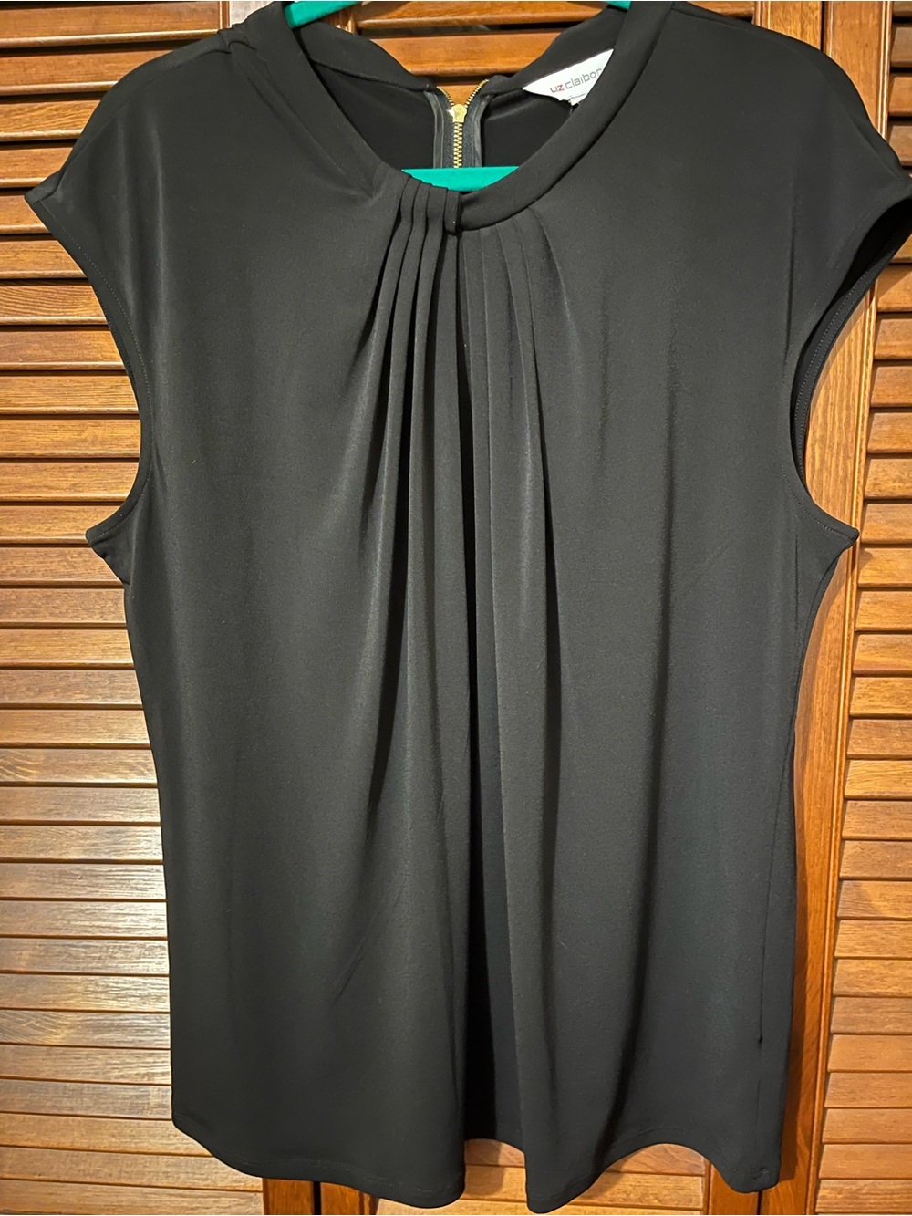 Liz Claiborne Black Pleated Front Crew Neck Blouse Large